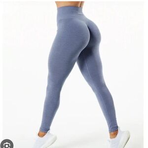 Amplify Legging